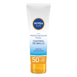Protector solar NIVEA control brillo FPS 50 (50 ml)