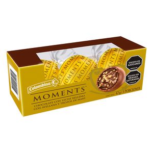 Bombones de chocolate MOMENTS con avellana y trozos de maní (42 gr)