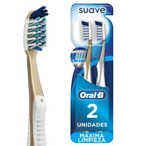 Cepillo de Dientes Oral-B 7 Beneficios Cerdas Suaves 2 Und